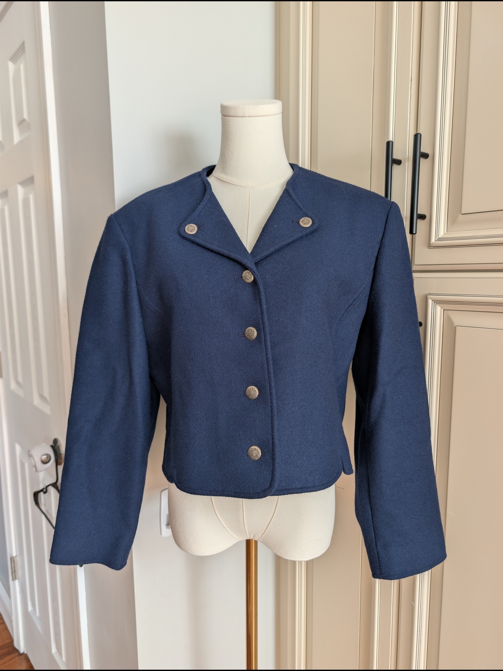 VTG Pendleton 100% Virgin Wool Cropped Collarless Jacket Navy Blue Brass Buttons